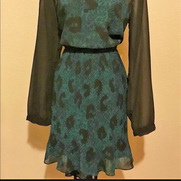 Pattern dress - Picture 7 of 7